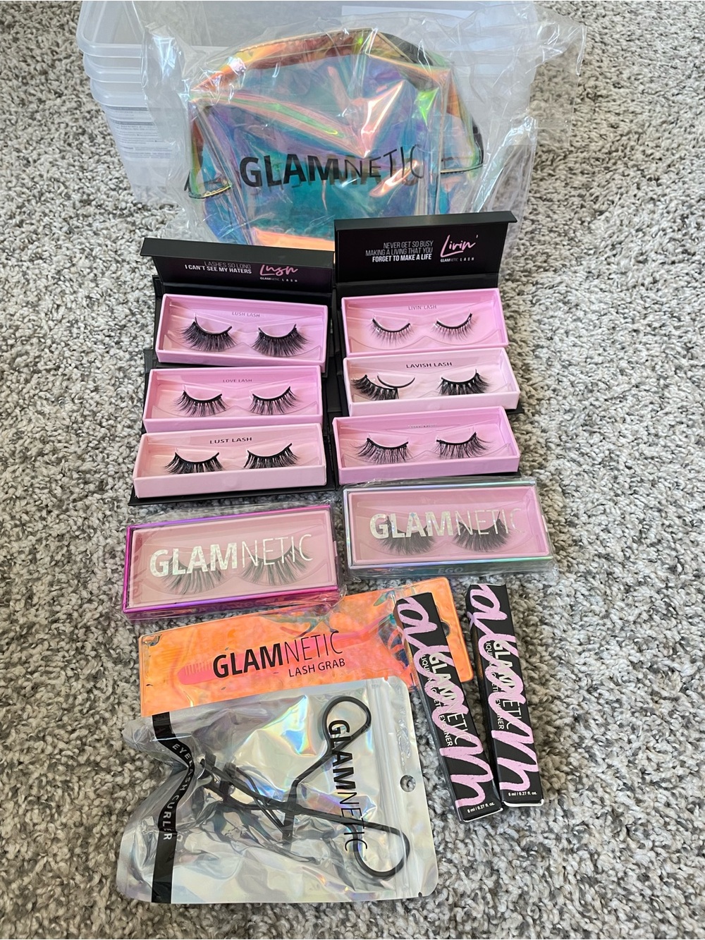 NWOT Glamnetic Lashes 😍